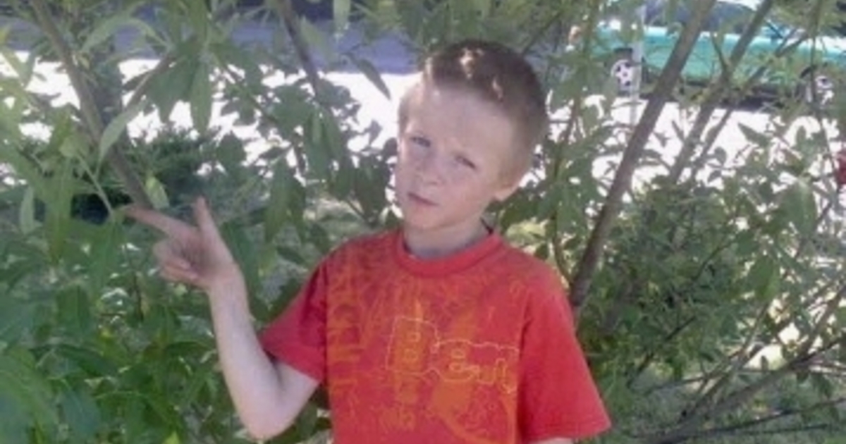 Рука 14 летнего мальчика. Пропавшие подростки в Калининграде. Ребенок убежавший из детдома 10 лет.