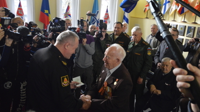 Переехавший в Калининград из Донецка ветеран в День Победы наденет орден, который ему забыли вручить 71 год назад