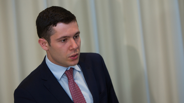 Алиханов подал в облизбирком документы для участия в губернаторских выборах 