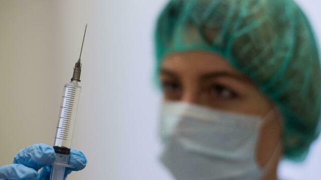 Вирус гриппа, который пришёл в Россию, неустойчив к противовирусным препаратам: медики
