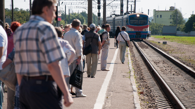 Расписание пригородных поездов снова изменят ради чемпионата фейерверков в Зеленоградске 