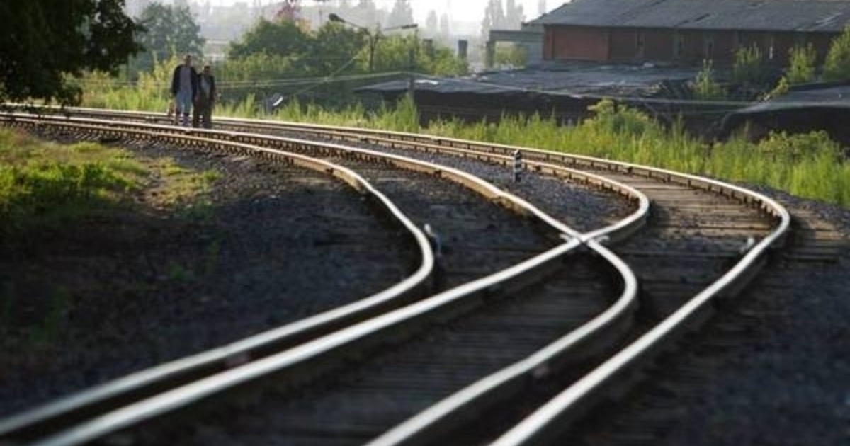 Железная последний выпуск. Калининград Шнейдер Сергей Эдгарович железная дорога. Шевчук Надежда Калининградская область железные дороги. Реорганизацией железных дорог это.