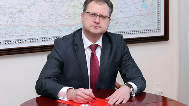 Максим Коломиец назначен врио министра по муниципальному развитию и внутренней политике