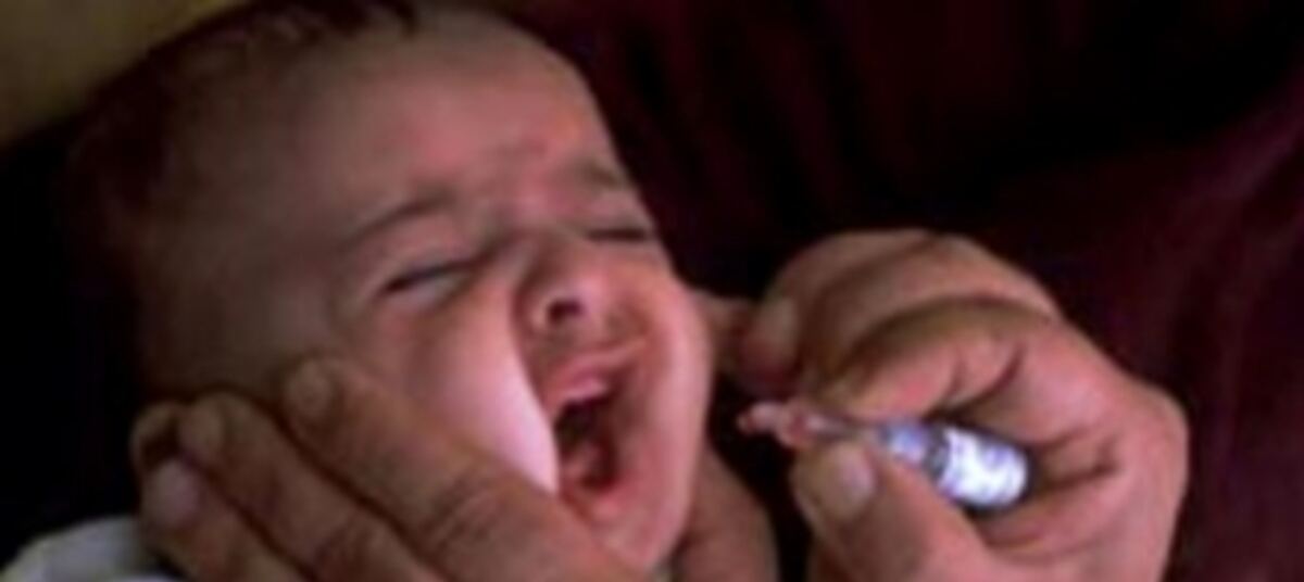 Ребенок умер от прививки от полиомиелита. Дети переболевшие полиомиелитом. Дети больные полиомиелитом.