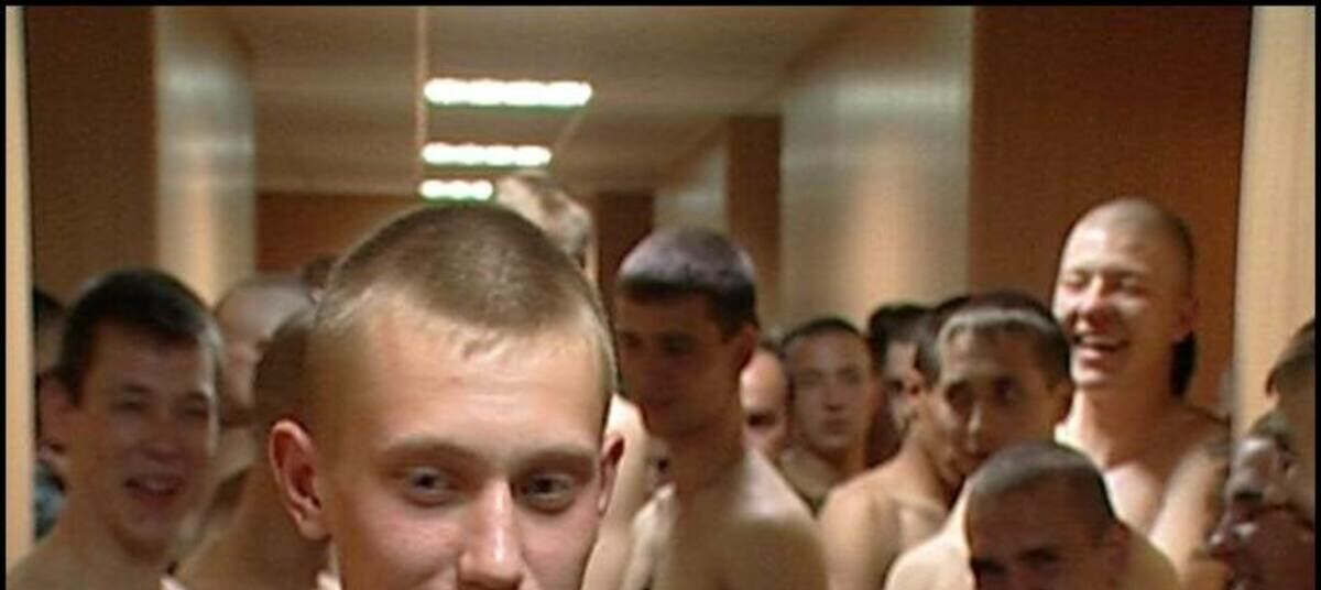 пересыльный пункт. военные сборы резервистов 2021. раненые российские солдаты. сборный пункт призывников. военкоматы полны.