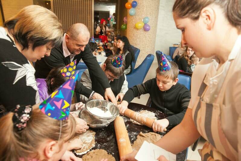 &lt;div&gt;
	В день своего открытия пекарня La Cambus устроила праздник для детей с ограниченными возможностями
	&lt;div&gt;
		&amp;nbsp;&lt;/div&gt;
&lt;/div&gt;
&lt;div&gt;
	&amp;nbsp;&lt;/div&gt;
