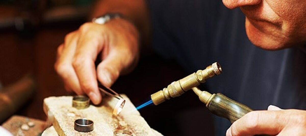 ювелирная пайка. ювелирная пайка. пайка ювелирных изделий. монтировщик ювелирных изделий. ювелирное дело.