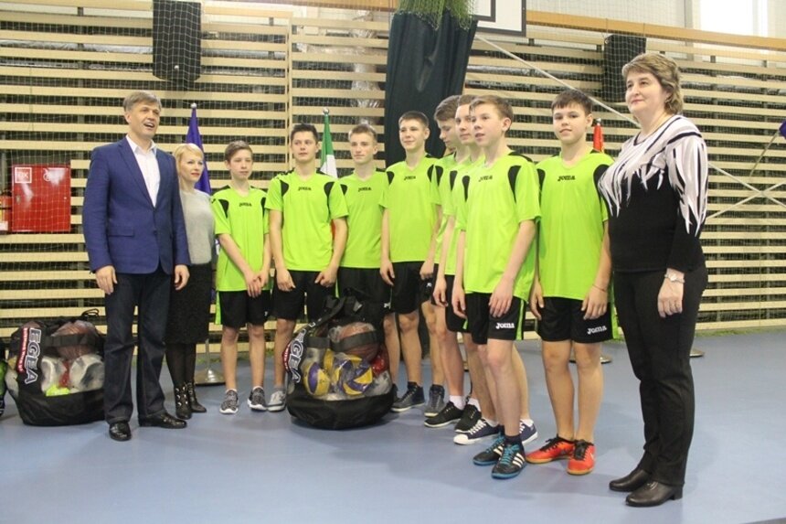 В &quot;Дружбе&quot; прошли соревнования по волейболу для школьников из Советска и Славска - Новости Калининграда