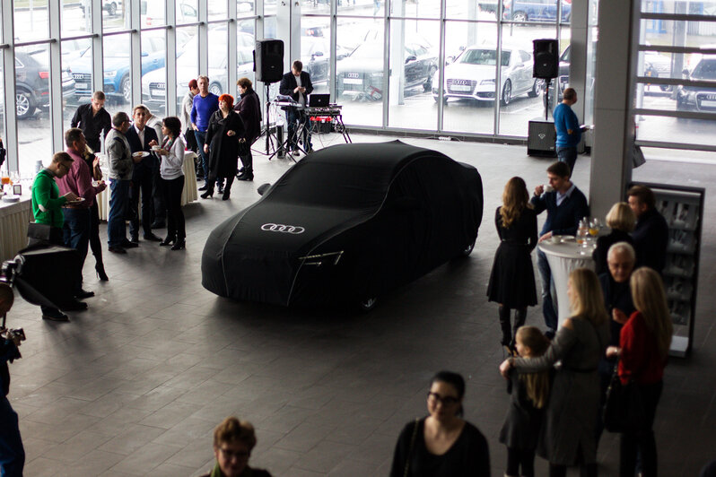 Роскошно и мощно: в Калининграде представили новый Audi A4 - Новости Калининграда