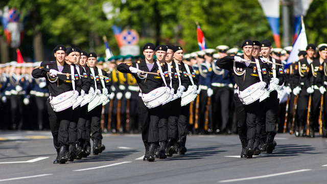 Военный парад и шествие 