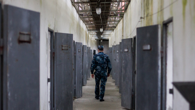 В Калининграде арестовали сотрудника колонии по подозрению в избиении заключённого