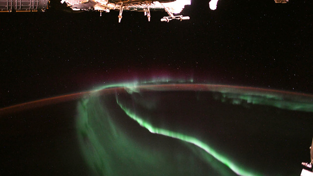 NASA опубликовало сделанный из космоса снимок северного сияния 