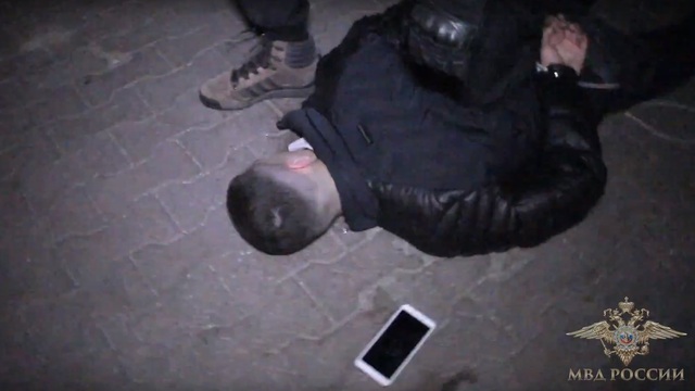 В Светлом полиция и Росгвардия задержали ОПГ по сбыту наркотиков (видео) 