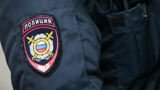 Калининградская полиция устанавливает личность девушки, подозреваемой в краже (фото)