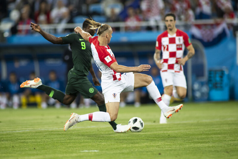 Хорватия швейцарии. Чемпионат европы 2020 франция швейцария. Хорватия швеция. Бечир омерагич футболист. Хорватия швейцарии.