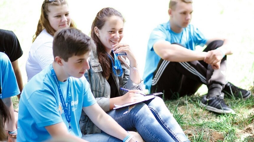 Более 380 молодых калининградцев приняли участие в экскурсионно-образовательных поездках и федеральных мероприятиях в сентябре - Новости Калининграда