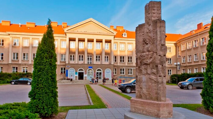Ознакомительная поездка в вузы Варшавы для школьников, студентов и их родителей - Новости Калининграда