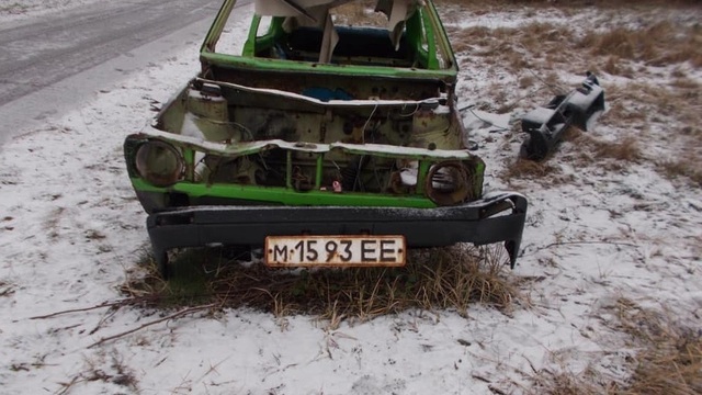 С Балткосы до начала туристического сезона вывезут все брошенные машины (фото)