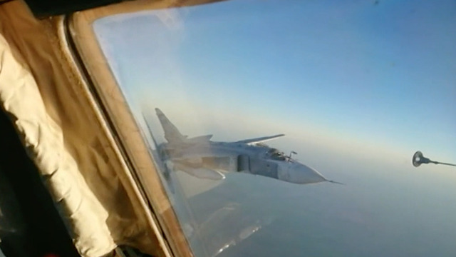 Минобороны опубликовало видео дозаправки самолётов в воздухе над Калининградской областью