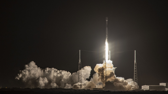SpaceX запустила к МКС новейший корабль Crew Dragon