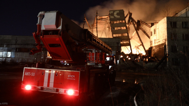 Пожар на заброшенном заводе “Цепрусс” в Калининграде локализован