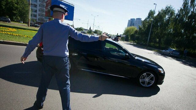 В Госдуме предложили отменить штрафы за тонированные стёкла в автомобилях