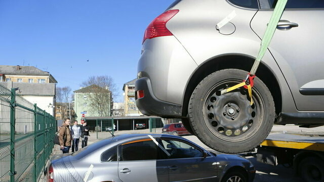 В Янтарном будут эвакуировать неправильно припаркованные автомобили