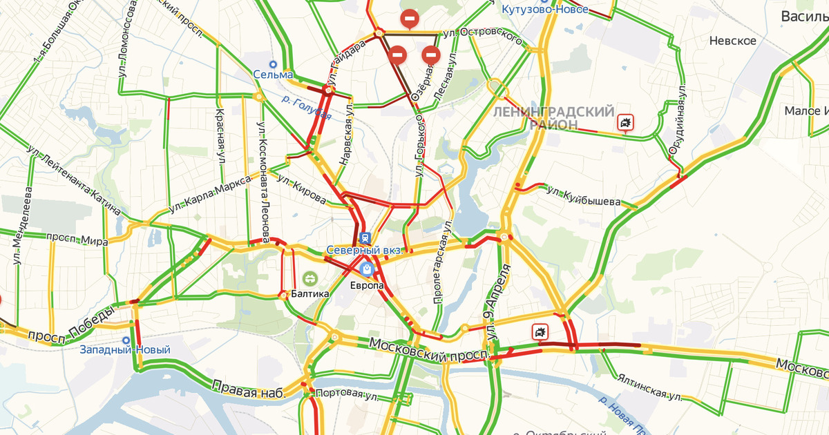 Пробки калининград сейчас. Яндекс пробки Астрахань. Пробки центра Калининграда фото. Пробки Калининград 90 года. Светоформ Калининград Камская Калининград.