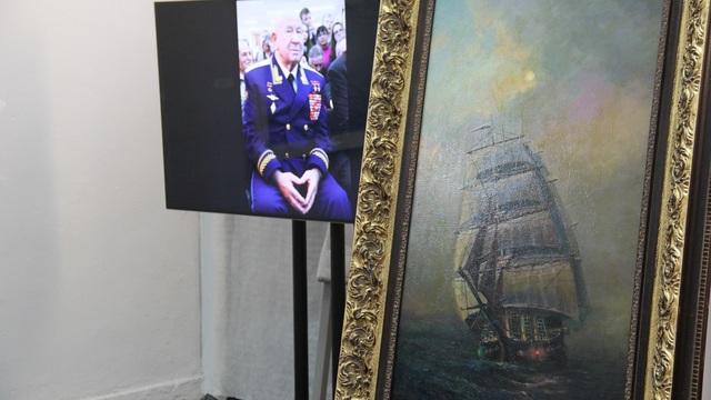 В Музее изобразительных искусств выставили картину космонавта Леонова