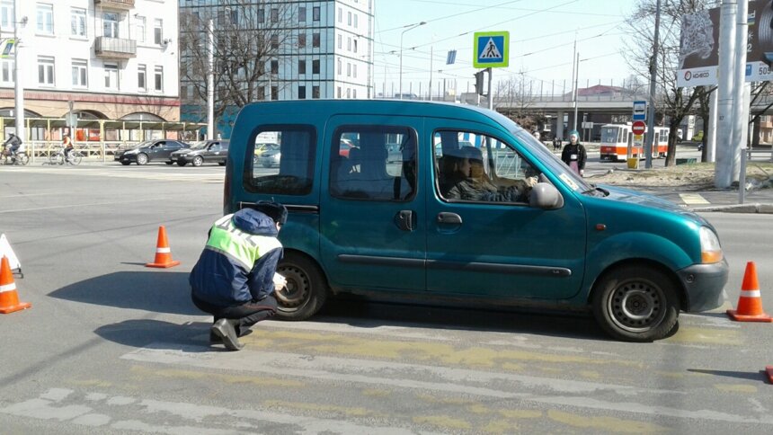 В Калининграде пенсионер на Renault сбил семилетнего мальчика - Новости Калининграда | Фото: пресс-служба регионального УМВД