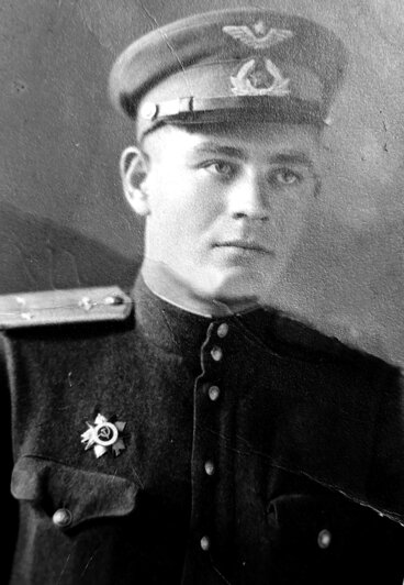 Бобылев Иван Евстигнеевич (1923-1992 г.г.), летчик-истребитель.Воевал с 1944 года в Прибалтике, освобождал Латвию, штурмовал Кенигсберг. Совершил 55 боевых вылетов, провел несколько воздушных боев, сбил 2 самолета противника, уничтожил 20 автомашин. Был сбит, обгорел, но сумел выпрыгнуть с парашютом и выжить