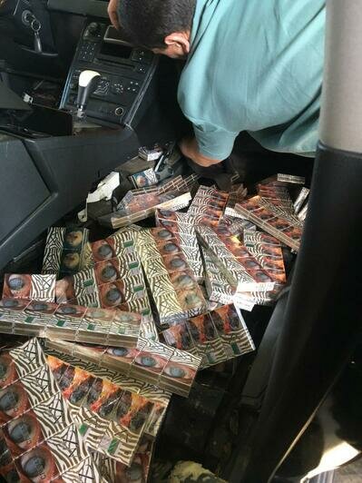 Таможенники задержали в Чернышевском Volvo с 7,5 тыс. пачек сигарет (фото)  - Новости Калининграда | Фото: пресс-служба региональной таможни