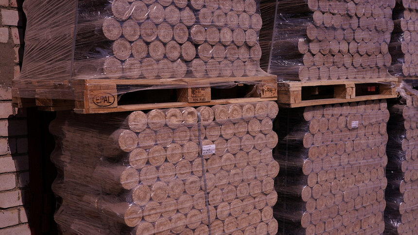 В Калининградской области планируют выпускать древесные брикеты для внутреннего рынка - Новости Калининграда | Фото: пресс-служба правительства Калининградской области
