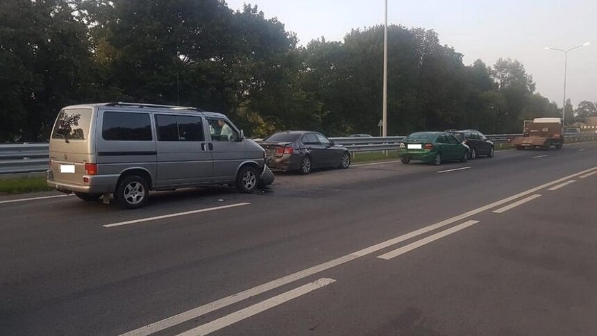 В Гурьевском районе столкнулись четыре автомобиля, пострадал один из водителей - Новости Калининграда | Фото: пресс-служба регионального УМВД