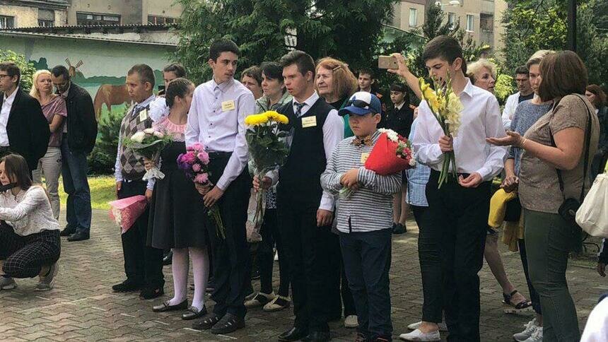 Самому старшему первоклашке 17 лет: в Калининграде дети из центра “Особый ребёнок” впервые пошли в школу  - Новости Калининграда | Фото: Инга Селезнева