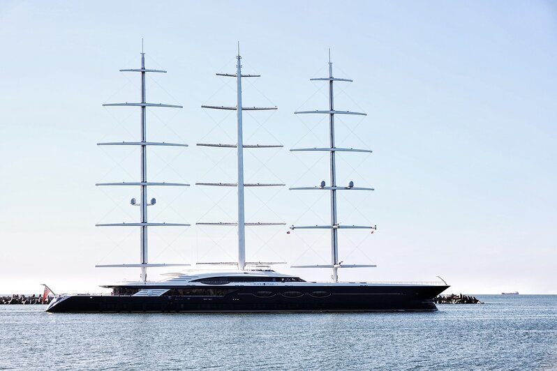 Одна из самых дорогих яхт в мире вышла из Балтийска (фото, видео) - Новости Калининграда | Фото: Александр Подгорчук / &quot;Клопс&quot;