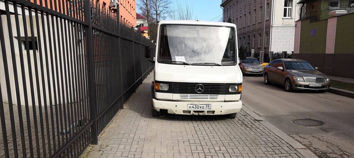 Новости клопс в калининграде на сегодня. Mercedes-Benz Sprinter на 25 мест.. Мерседес Бенц Спринтер шрифт. Разгон на мерседесе Спринтер. ДТП Мерседес Спринтер в Ступинском районе.