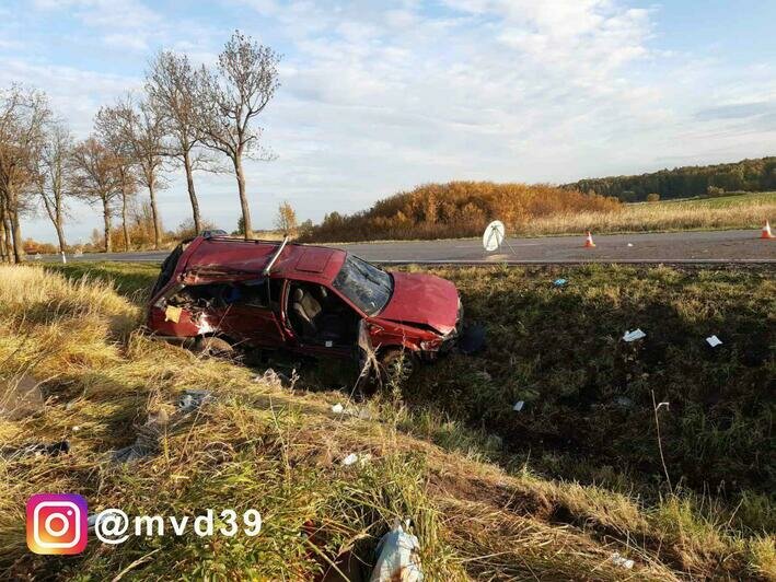 В Volkswagen, вылетевшем в кювет под Багратионовском, погиб пассажир - Новости Калининграда | Фото: пресс-служба регионального УМВД