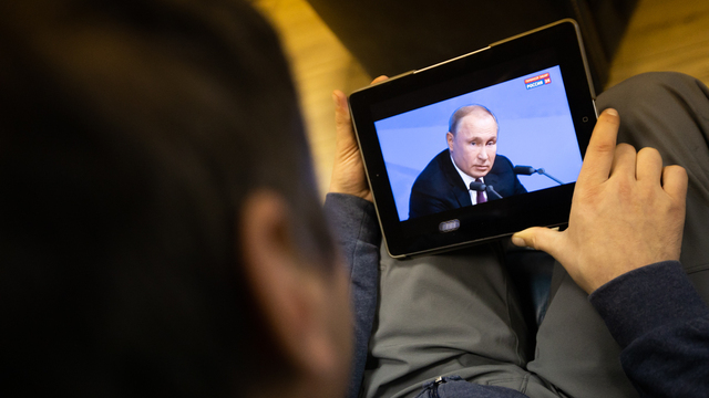 Путин объяснил суть предложенных им поправок к Конституции