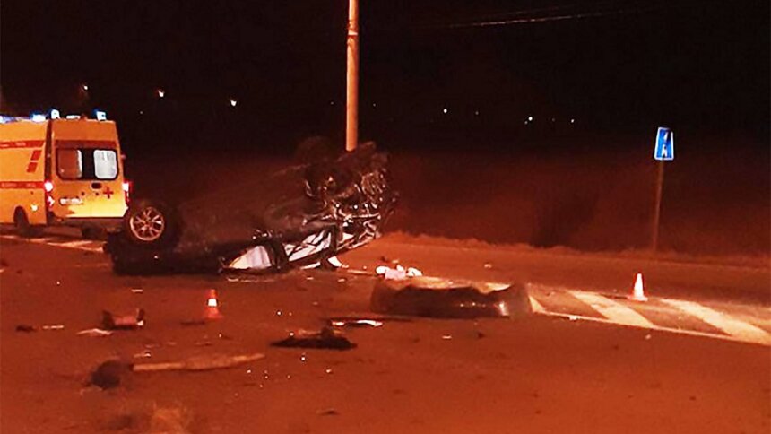 В Калининграде перевернулась легковушка, погибли двое (фото) - Новости Калининграда | Фото: пресс-служба регионального УМВД