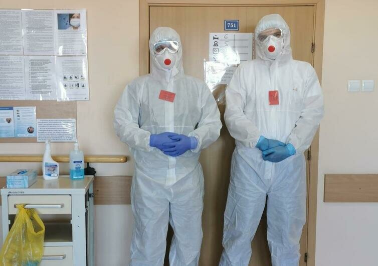 Как работают медики больниц и поликлиник Калининграда во время пандемии: фото - Новости Калининграда | Фото: пресс-служба регионального правительства