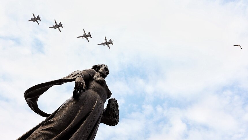 В Калининграде пройдёт генеральная репетиция выступления военной авиации на Параде Победы - Новости Калининграда | Архив &quot;Клопс&quot;
