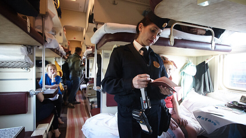 &quot;Работаем над снятием ограничений&quot;: Алиханов — о местной прописке для пассажиров поездов - Новости Калининграда | Архив &quot;Клопс&quot;