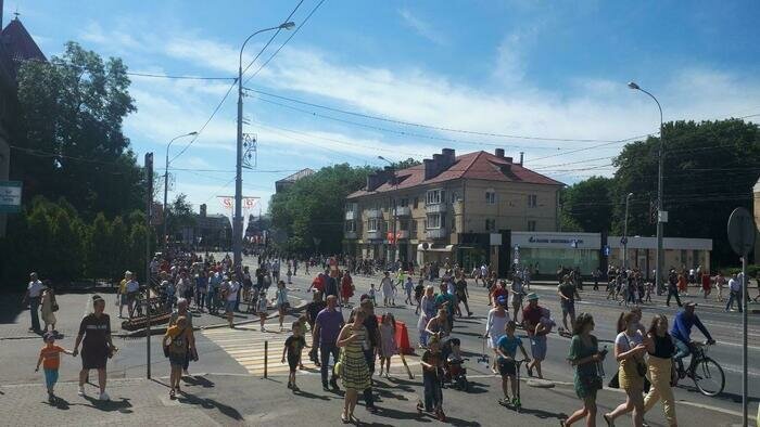 “Без никого” не получилось: калининградцы пришли посмотреть парад (фото) - Новости Калининграда | Фото: Алёна Пятраускайте