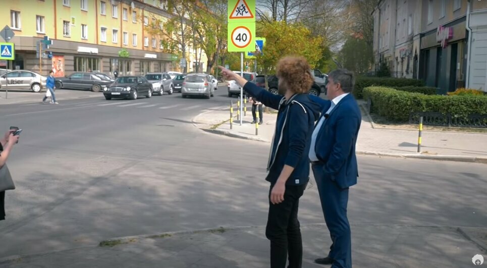 Отсутствие переходов в 2019 году | Скриншот видео &quot;Прогулка с мэром Калининграда&quot;