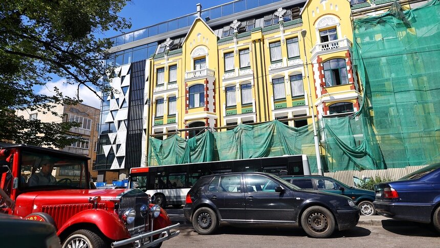 За и против: как оценили архитекторы новый фасад Кройц-аптеки  - Новости Калининграда | Фото: Александр Подгорчук / &quot;Клопс&quot;