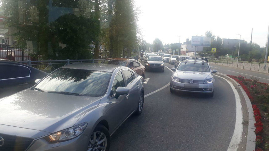 На подъезде к Куршской косе образовалась многокилометровая пробка - Новости Калининграда | Фото очевидца