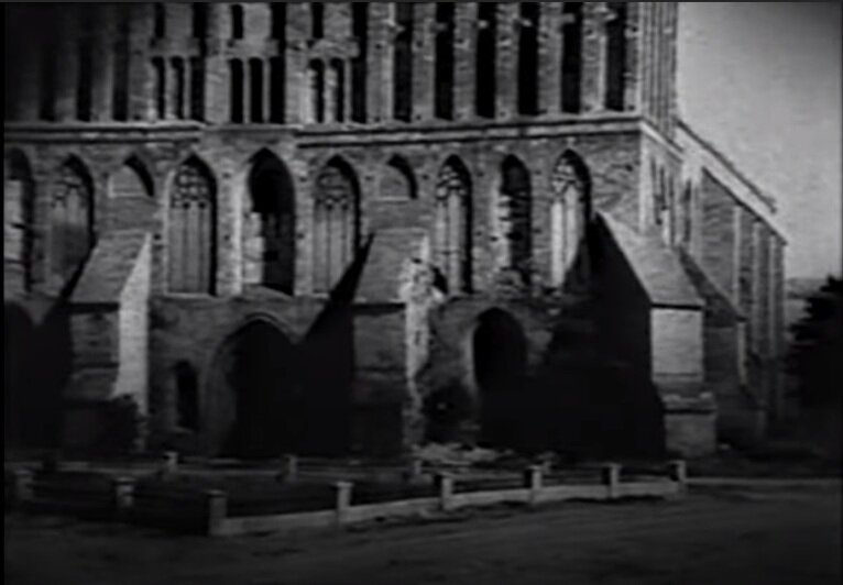 Королевский замок и биржа: какие калининградские памятники попали в советские фильмы о войне  - Новости Калининграда | Скриншот фильма