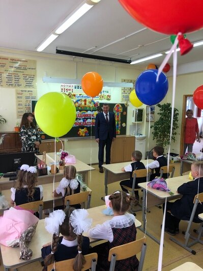 Первое сентября в школе №38: Евгений Верхолаз подвёл итоги и назначил новые цели - Новости Калининграда