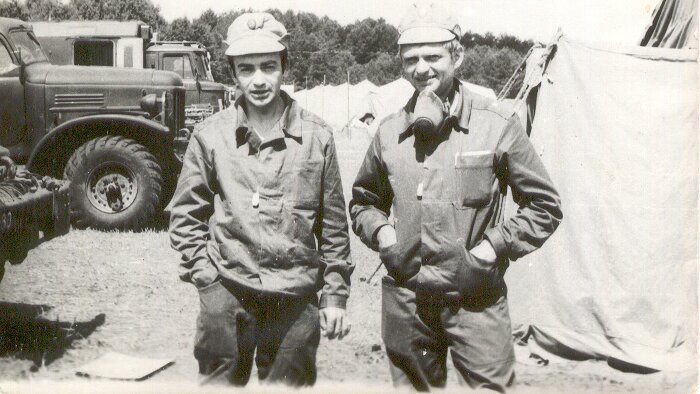 Леонид Бронфен (слева) в Чернобыле | Фото: личный архив